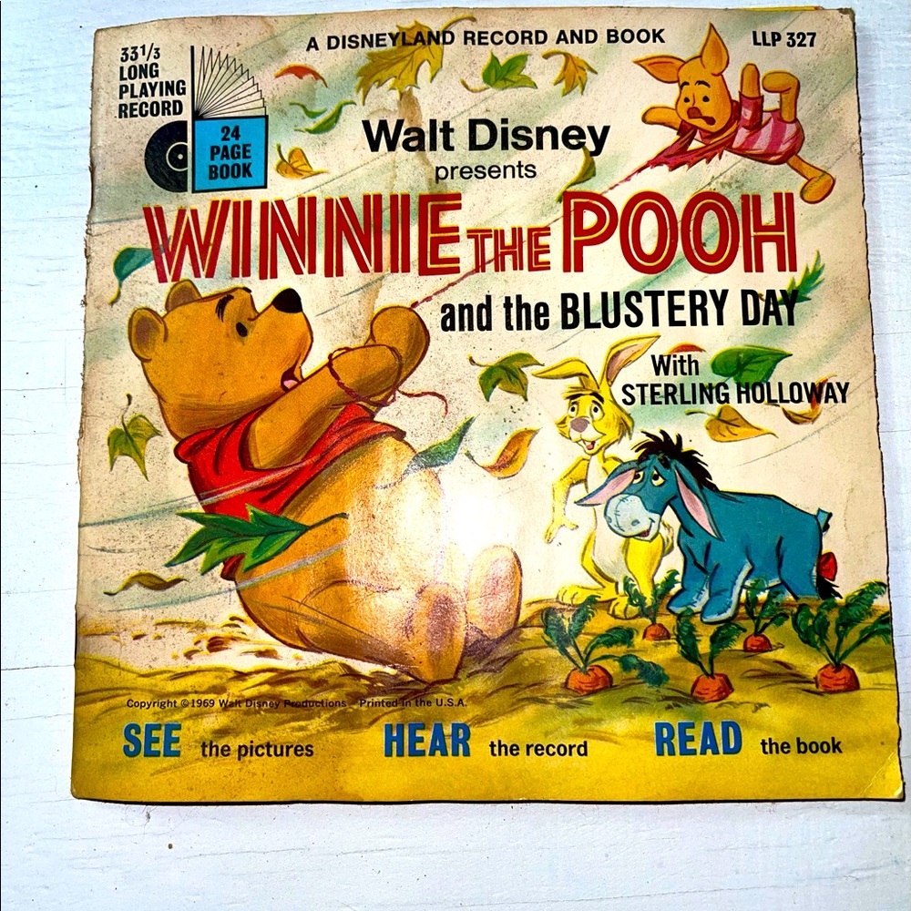 Walt Disney Presents Winnie The Pooh And The Blustery Day Record And Book Read